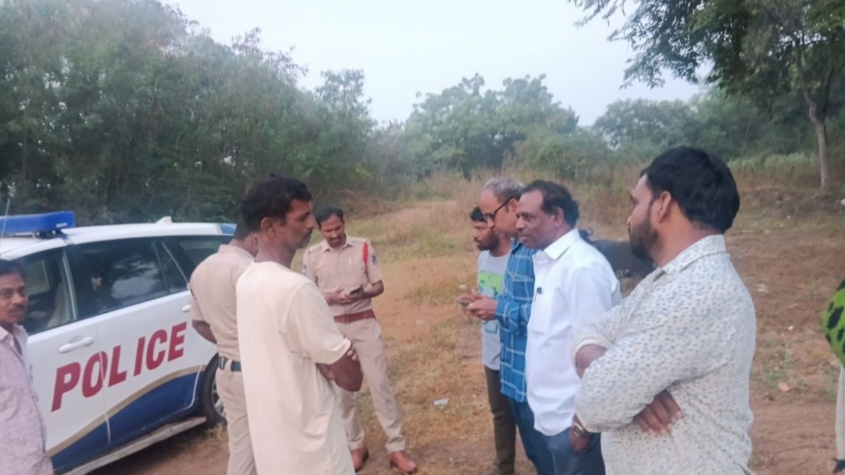 तेलंगाना में बिजली के तारों से दो इंजीनियरिंग छात्रों की मौत
