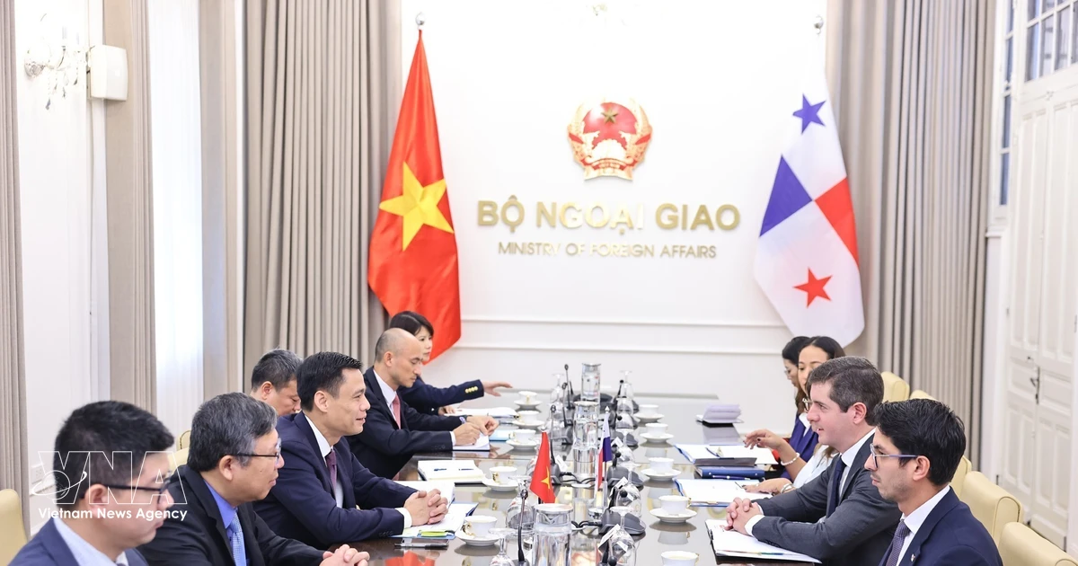 Panama's president to visit Vietnam, bolster bilateral ties
