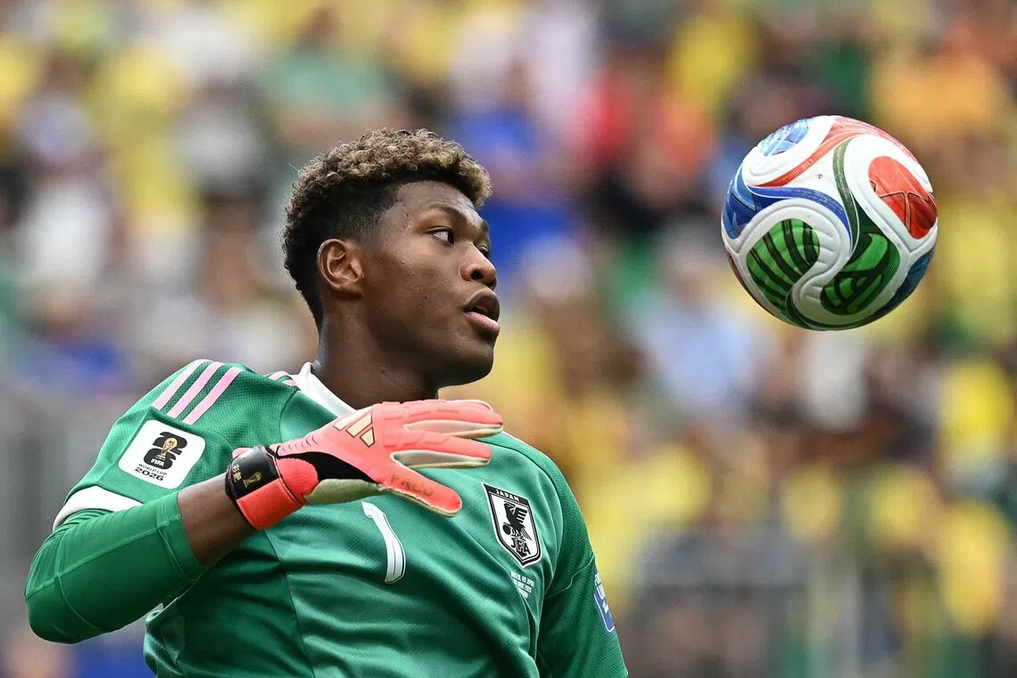 Japanese goalkeeper Suzuki set for Premier League move to Aston Villa