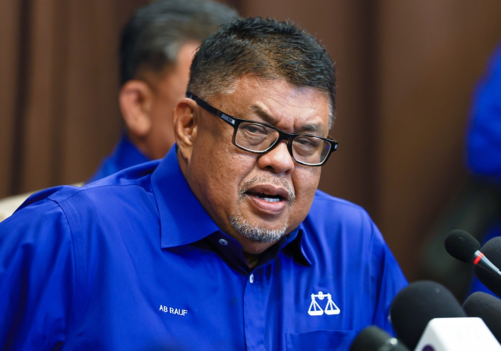 Perbincangan Kerusi MCA Melaka: Ab Rauf Dakwa Kemajuan Walaupun Wee Ragu