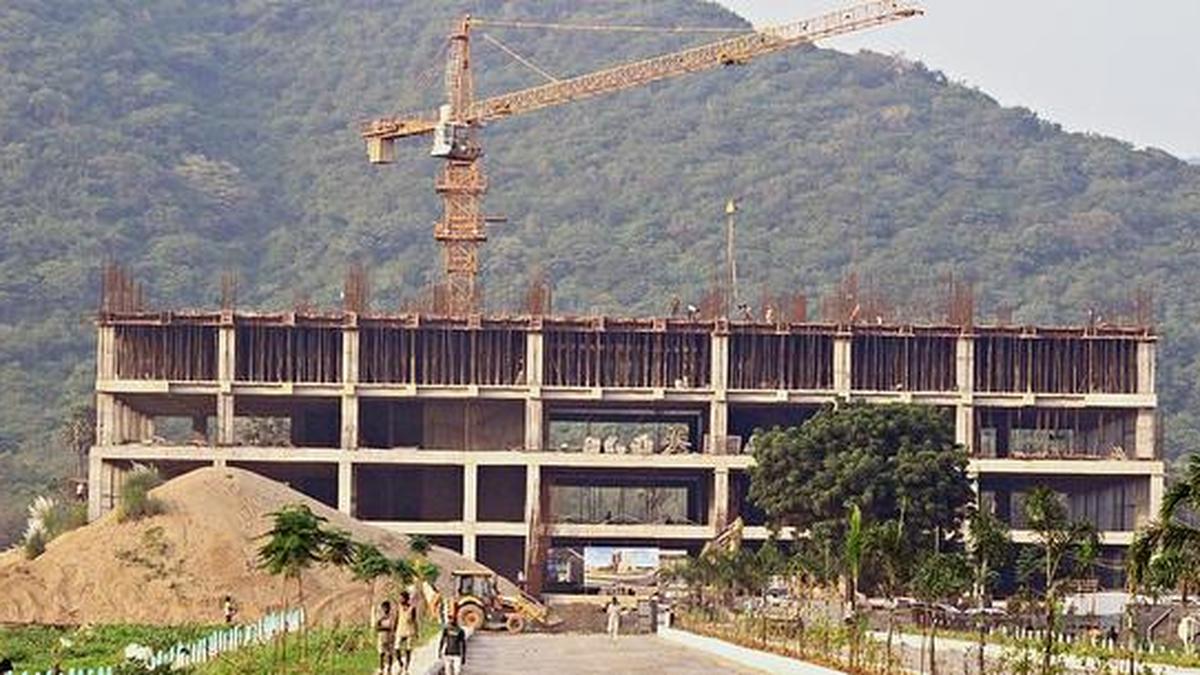 विशाखापत्तनम से अधिक ट्रेनें चलाने की मांग, रेल प्राधिकारियों को सुझाव