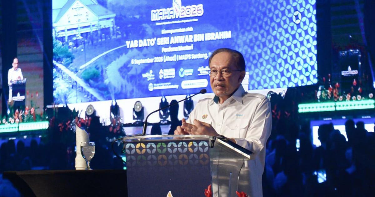 Anwar perintah SPRM siasat kelewatan bekalan baja kepada petani padi