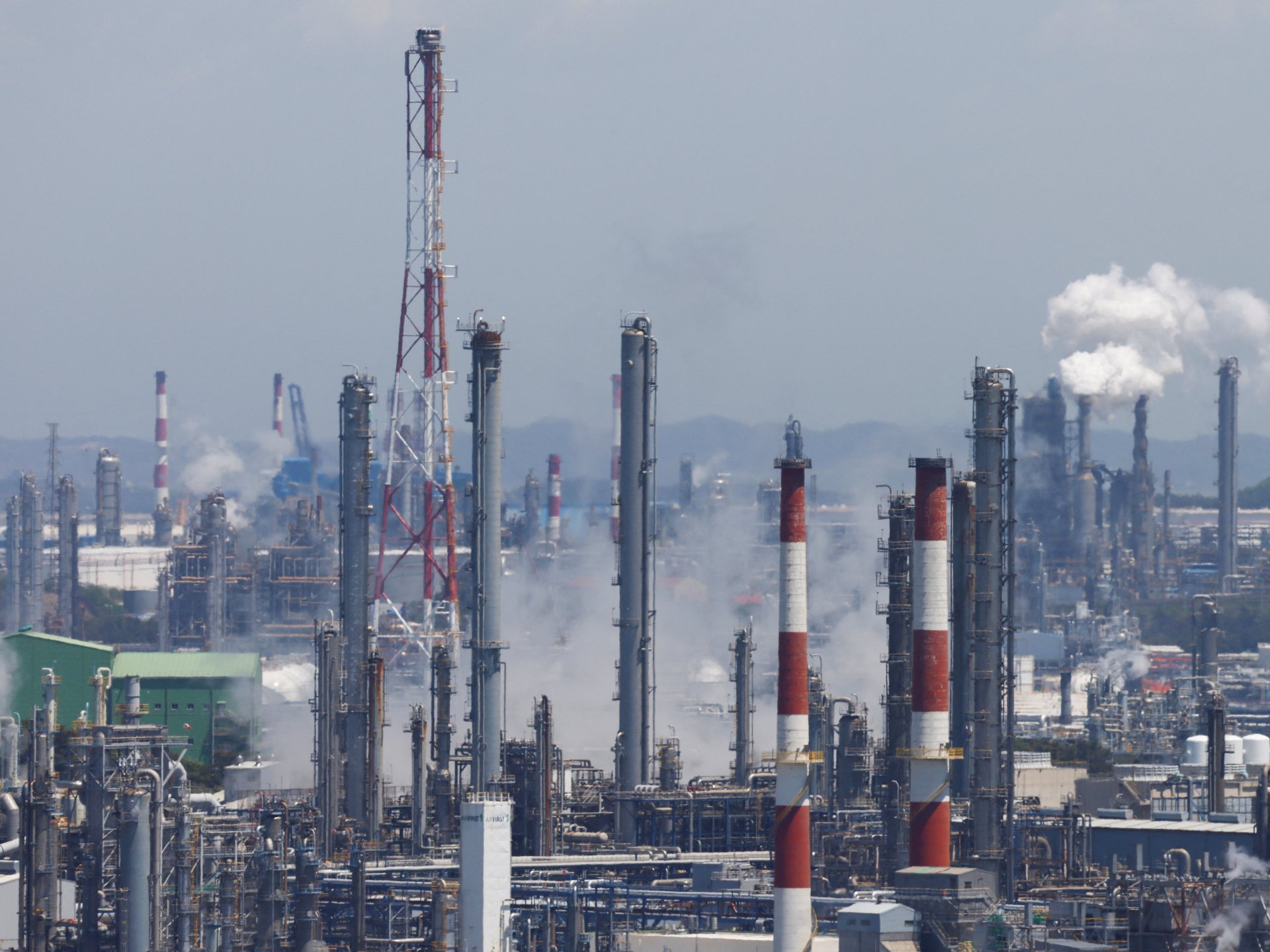 South Korea vows legal action over alleged Russian fuel shipments