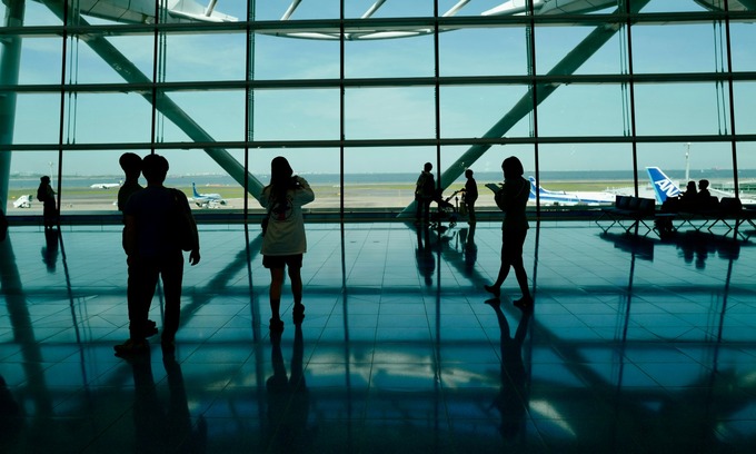 Five Malaysians arrested at Tokyo airport with cocaine in shoe soles