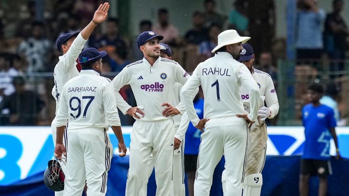 Sri Lanka battles early collapse in second Test against India