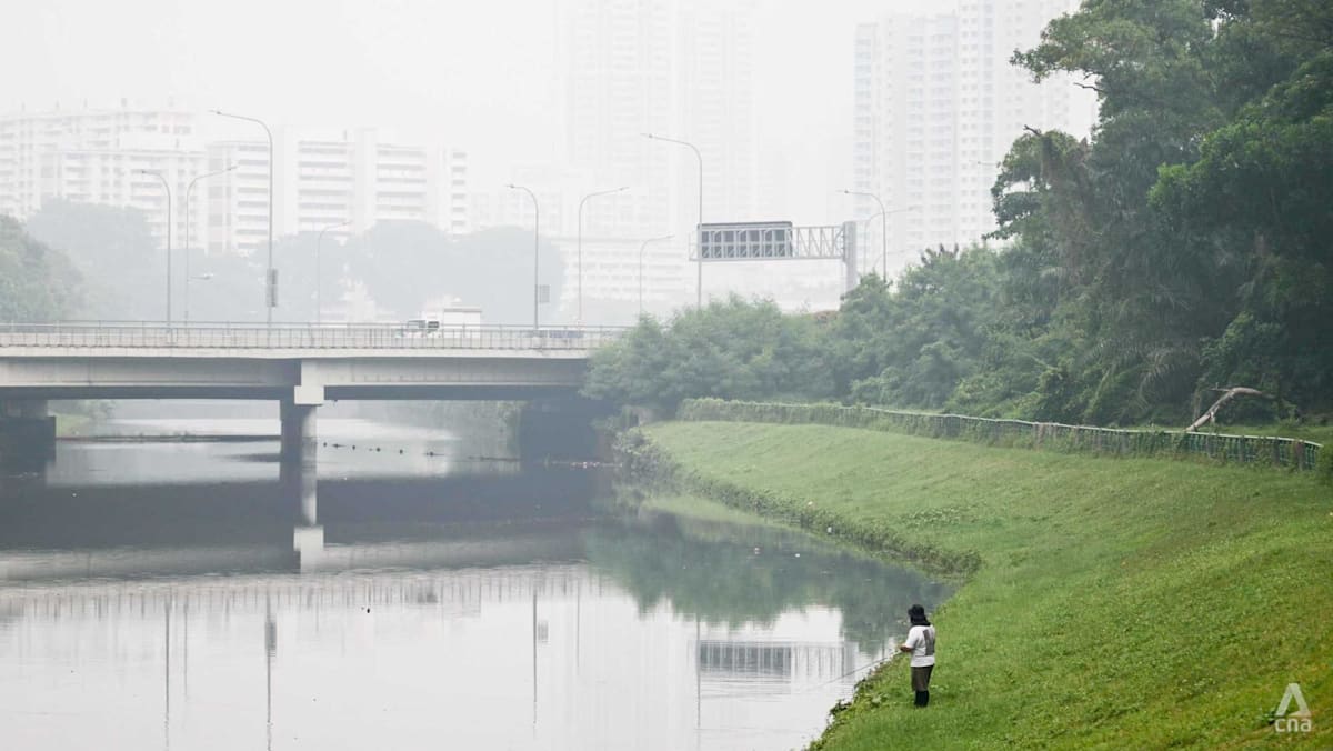 Platform workers should not face penalties for haze-related delays