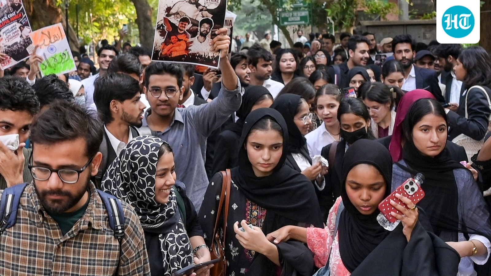 जामिया मिल्लिया इस्लामिया में छात्र संघ को लेकर तनाव, नारेबाजी पर विवाद