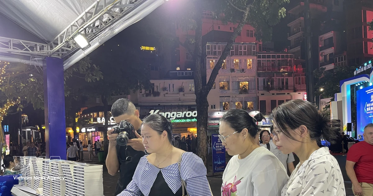 Hanoi Book Fair Bridges Past Knowledge With Future Technology