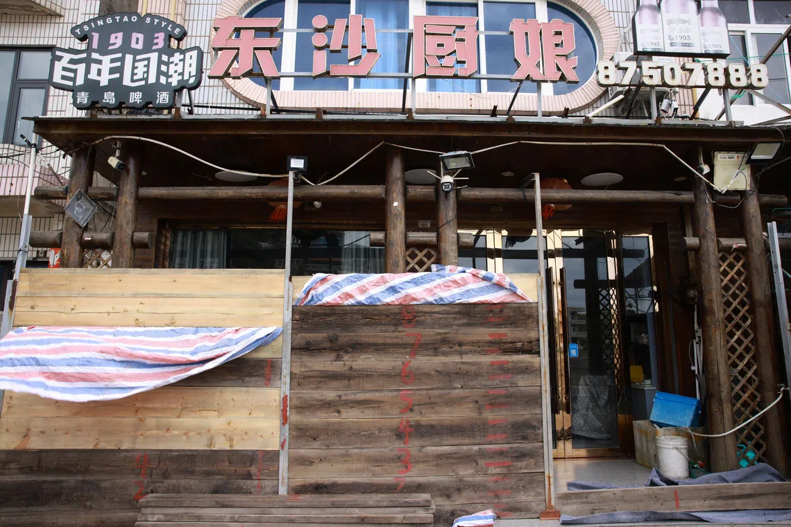 Typhoon Saudel batters China's east coast, disrupting transport