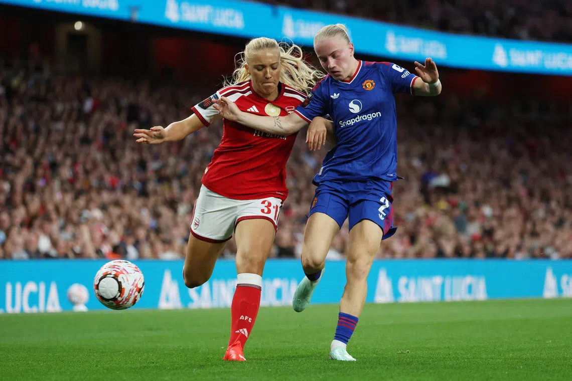 Arsenal salvage draw with late goal against Manchester United in WSL
