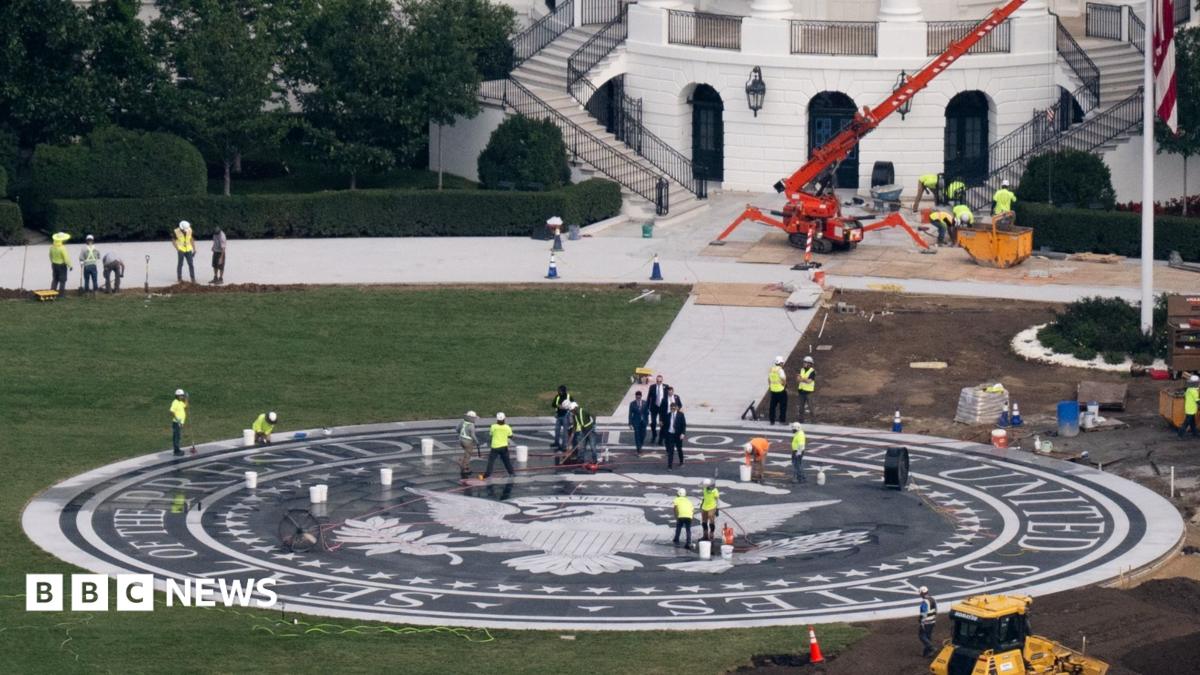 Trump administration plans first White House helipad amid historic preservation concerns