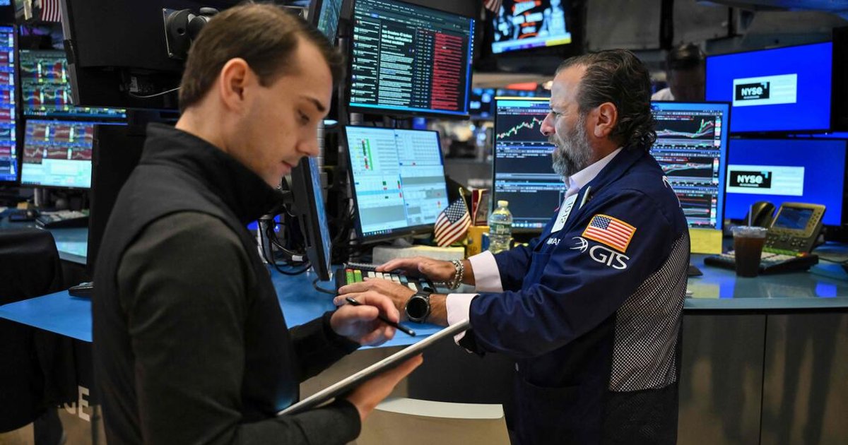 Wall Street rallies on healthcare sector strength, Dow gains over 500 points