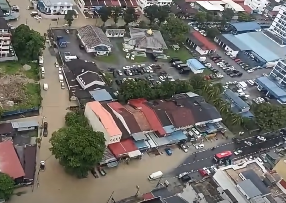 Hujan lebat semalaman sebabkan banjir kilat di beberapa kawasan Pulau Pinang