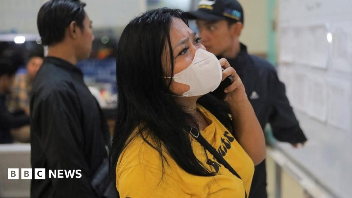 Indonesian ferry capsizes in Java Sea; six dead, 130 missing