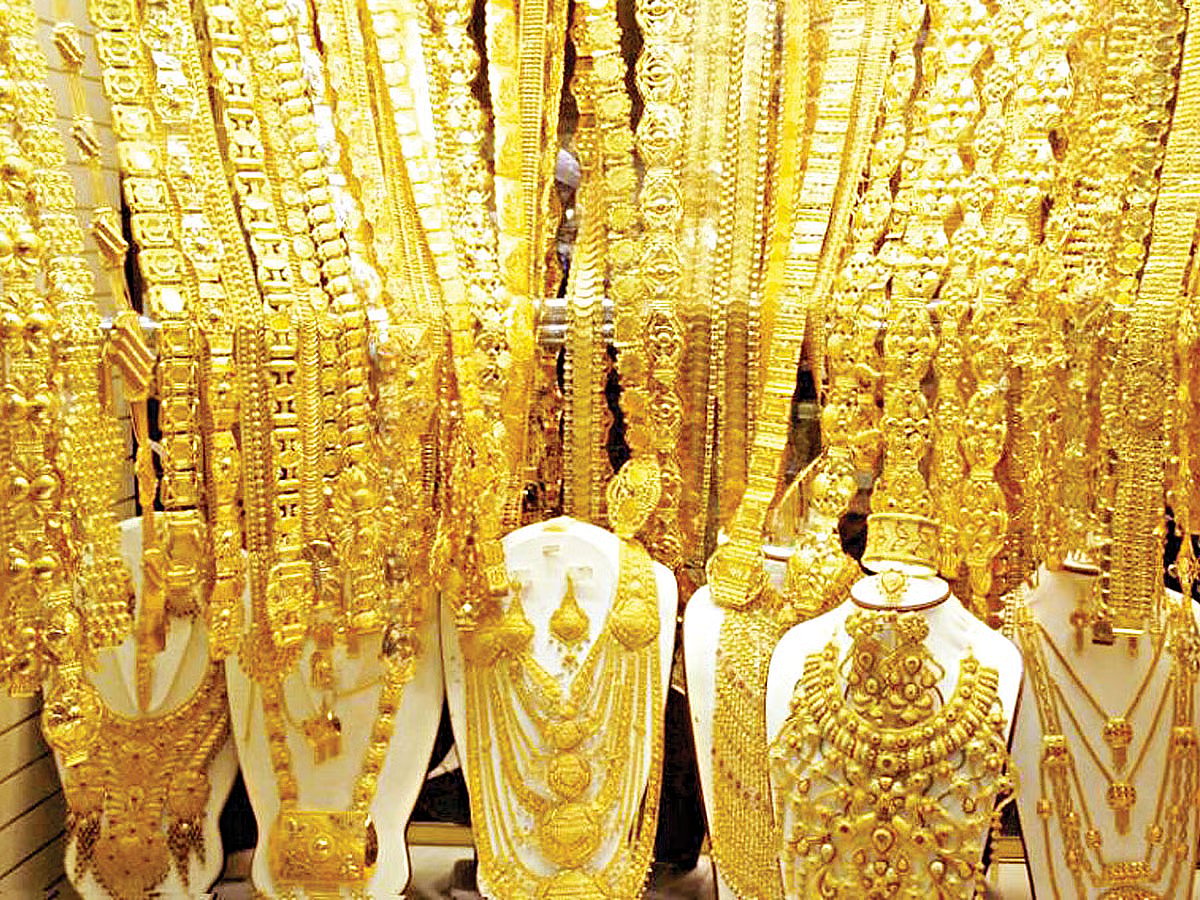 সোনার দাম আবার ২ লক্ষ ৪০ হাজার টাকা ছাড়িয়ে গেছে