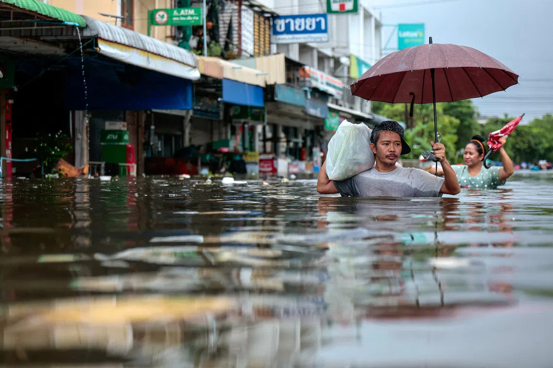Thailand declares civil service holidays as flooding disrupts court proceedings