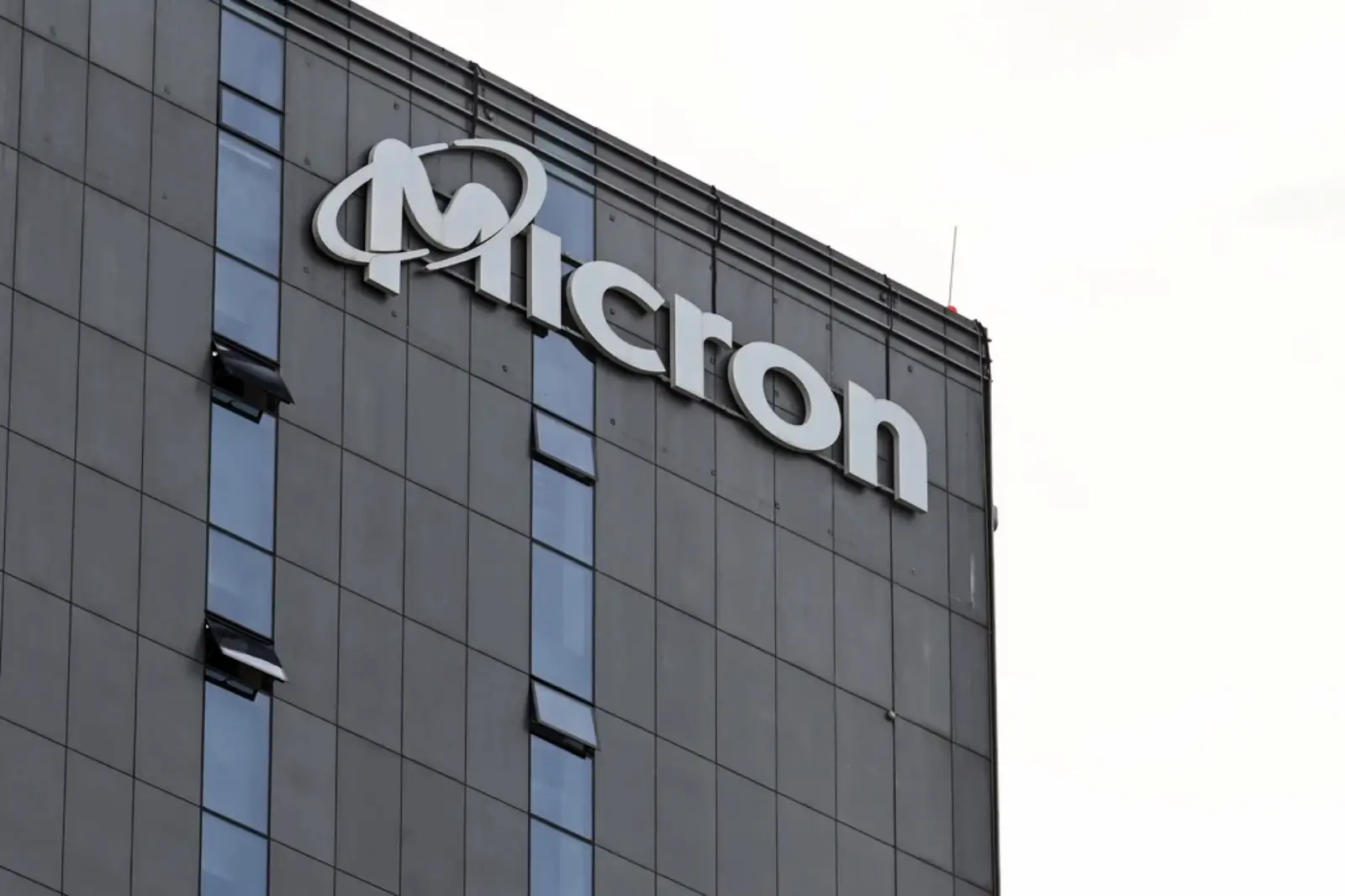 Pekerja Micron di Taiwan Mogok Desak Perkongsian Untung Lebih Besar