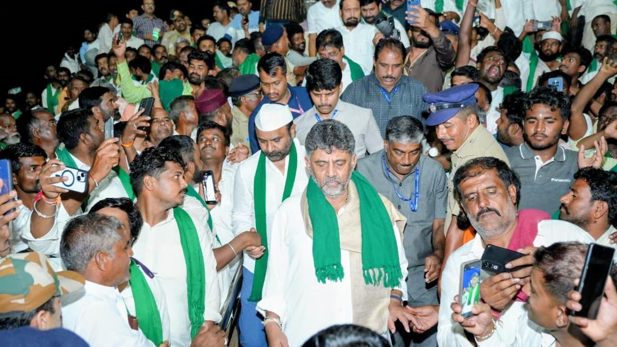 Karnataka sugarcane crisis shows signs of breakthrough after marathon talks