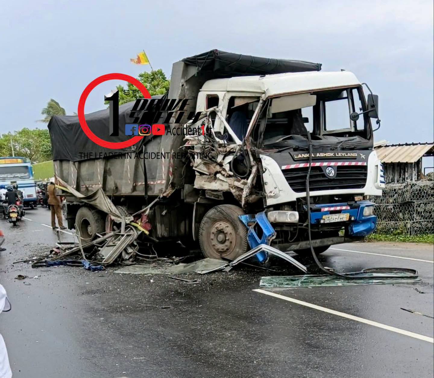 Five injured in head-on collision between bus and tipper truck in Ahangama