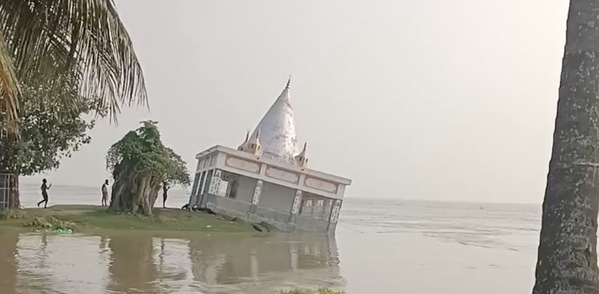 Hindu temple collapses into Ganges as West Bengal riverbank erodes