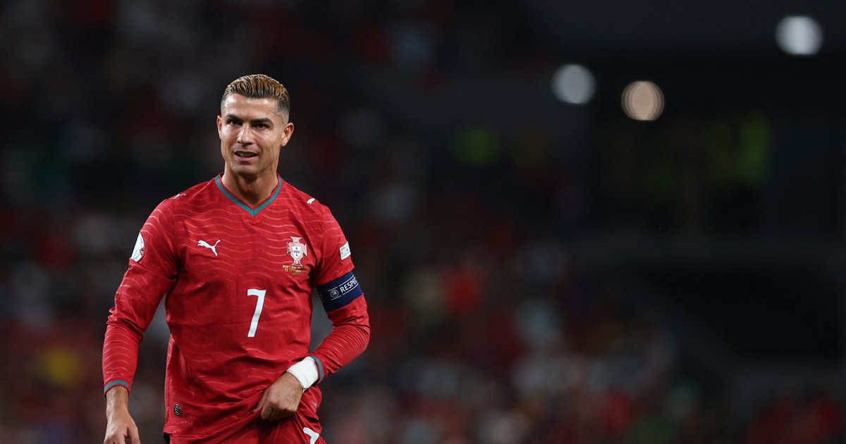 Ronaldo suspended 30 days for quitting Portugal camp amid coach row