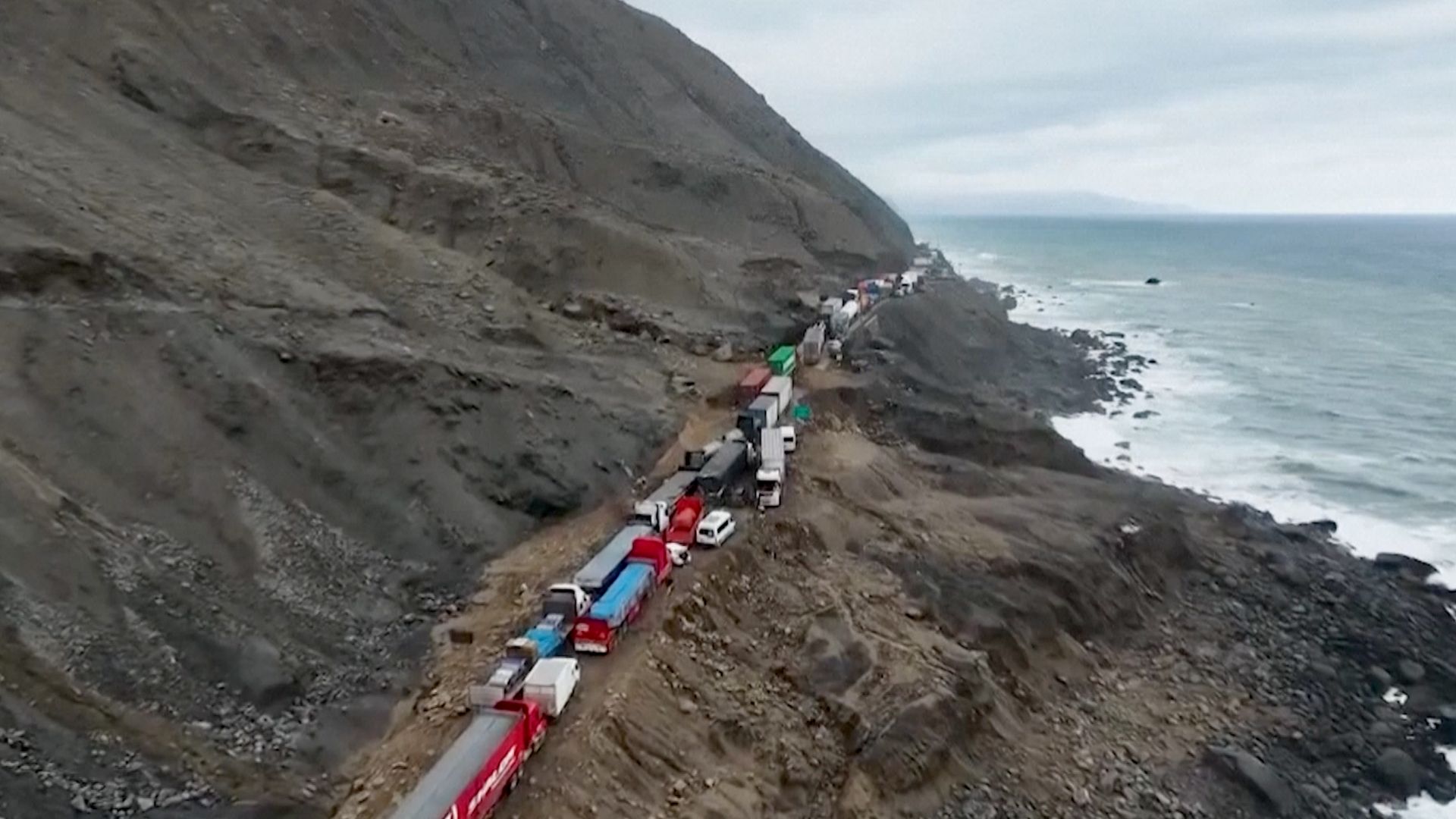 Peru rescues hundreds stranded by landslides blocking mountain highway