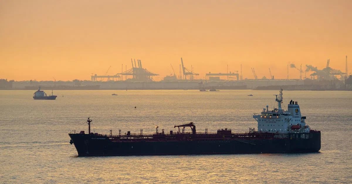 US targets Iranian oil tankers after IRGC missile strikes on Navy vessels