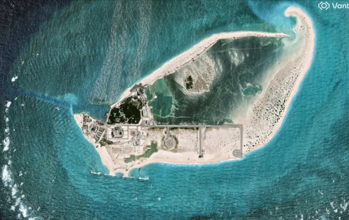 Chinese vessel collides with Philippine coastguard ship in disputed waters