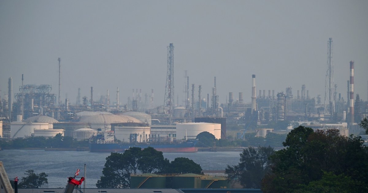 Singapore gas importer faces temporary supply disruptions from Indonesia