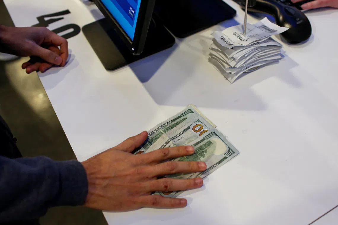 US sports leagues push for lifetime betting bans on threatening bettors