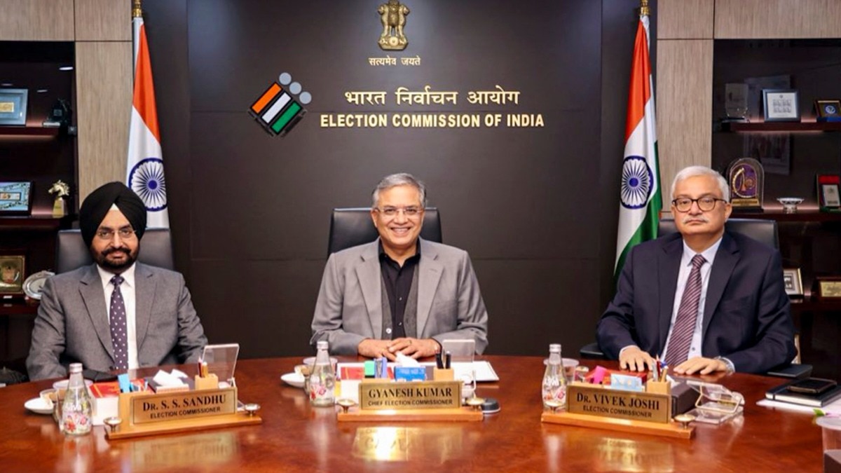 What's the formal process to remove India's election chief?