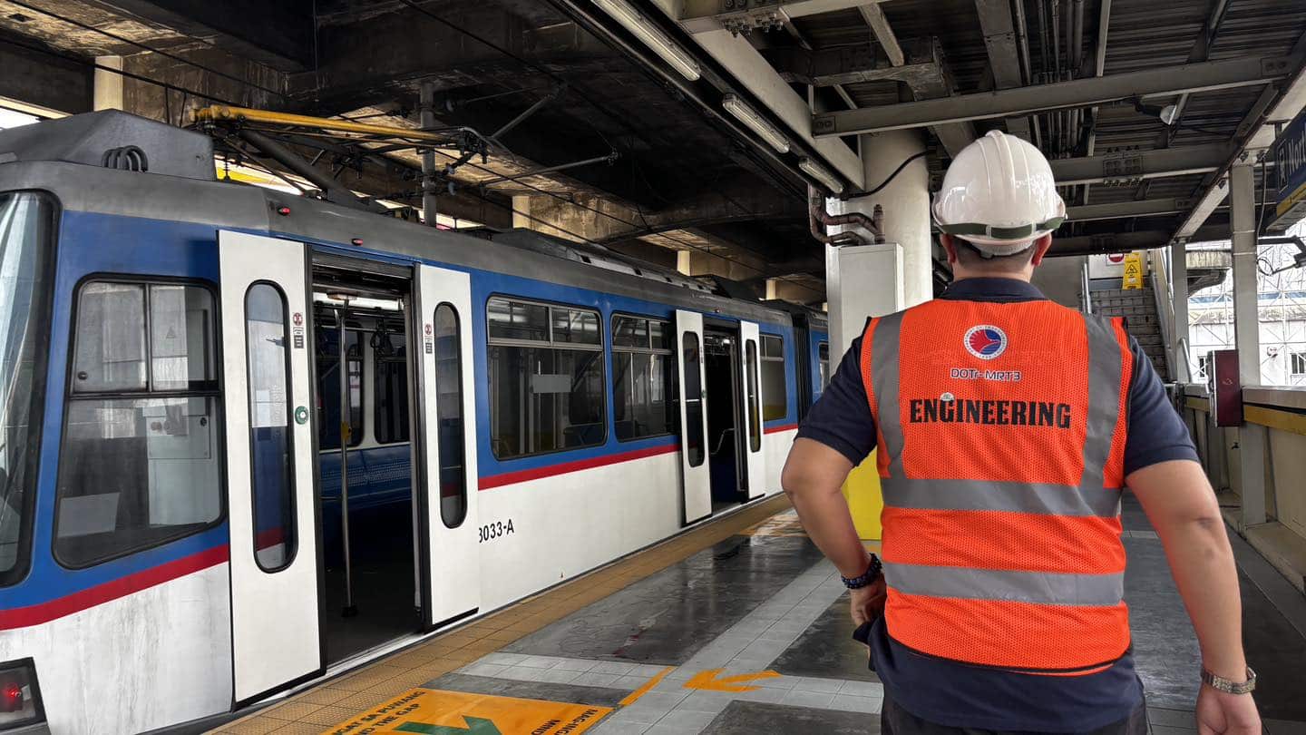 Philippines to open MRT-3 concession bidding next year