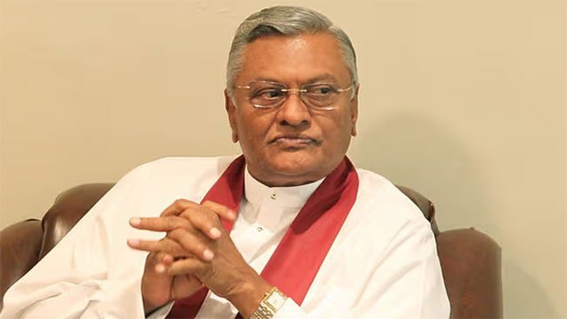Former Speaker Chamal Rajapaksa appears before anti-corruption investigators