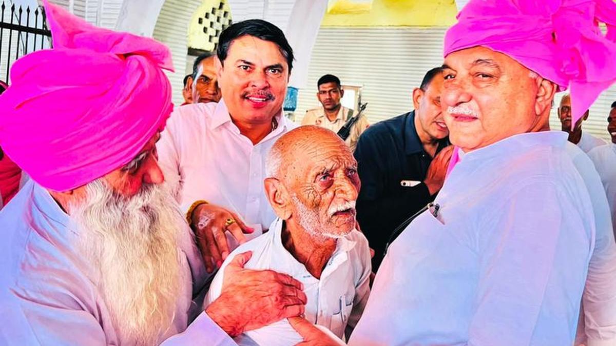 राजनीति से सन्यास नहीं लूंगा: हुड्डा, विधानसभा क्षेत्र में मांगा समर्थन