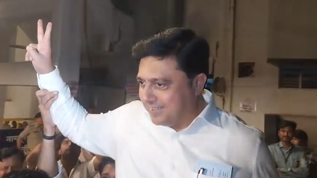 Congress retains Nagpur graduates' seat as Vanjari wins second term