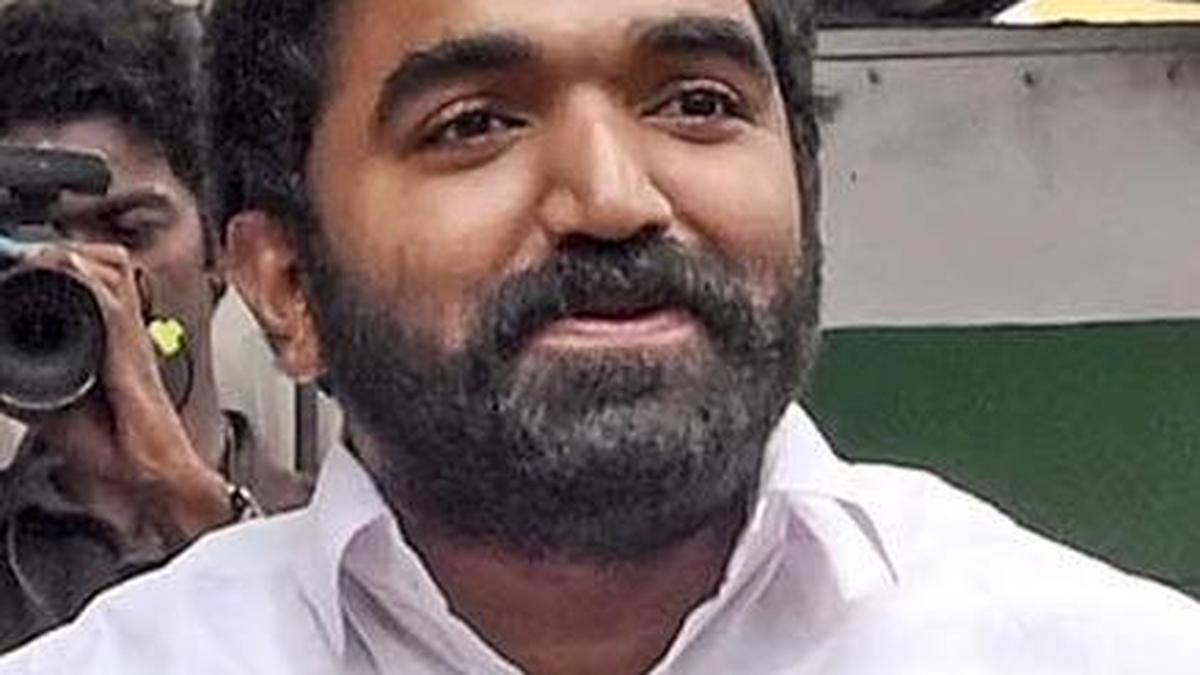 Congress leader backs NSS chief as Kerala row deepens
