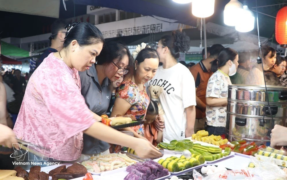 Hơn 2.000 sản phẩm OCOP và đặc sản vùng miền quy tụ tại Hải Phòng