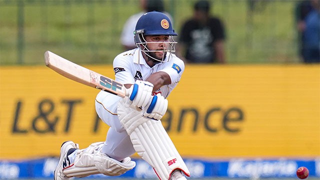 Dinusha's resilience lifts Sri Lanka in India cricket clash