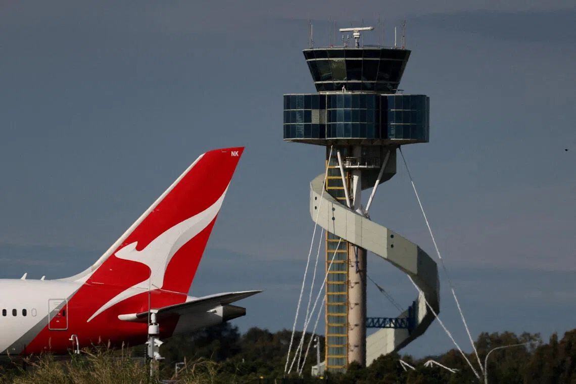 Australian carriers support overnight Sydney tower closure plan