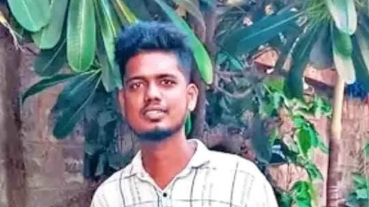 Youth killed after Tamil Nadu Minister's car hits two-wheeler near Chennai