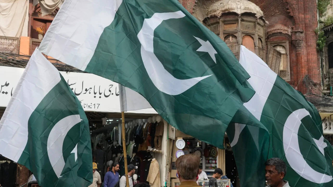 Pakistan targets lunar landing by 2035, deepens space ties with China