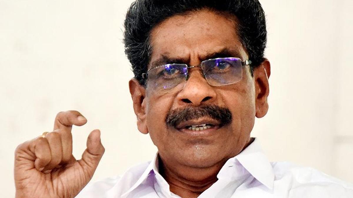 Congress veteran pushes party brass to complete Kerala leadership overhaul