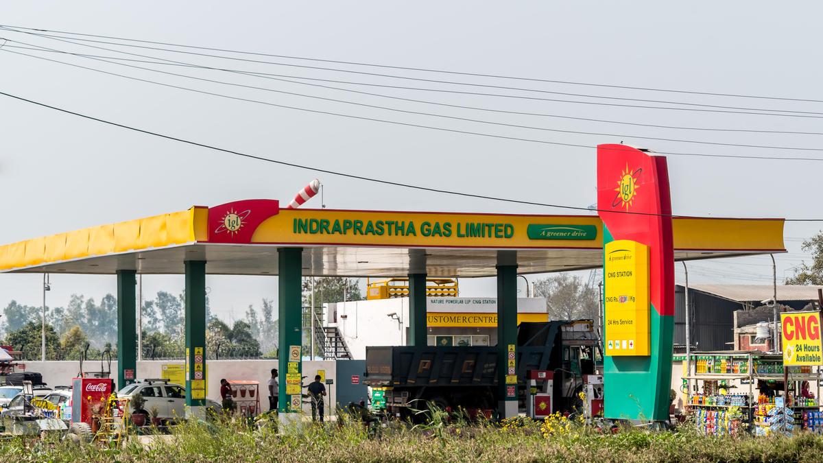 IGL to cut CNG supply to vehicles lacking valid hydro-test certificates