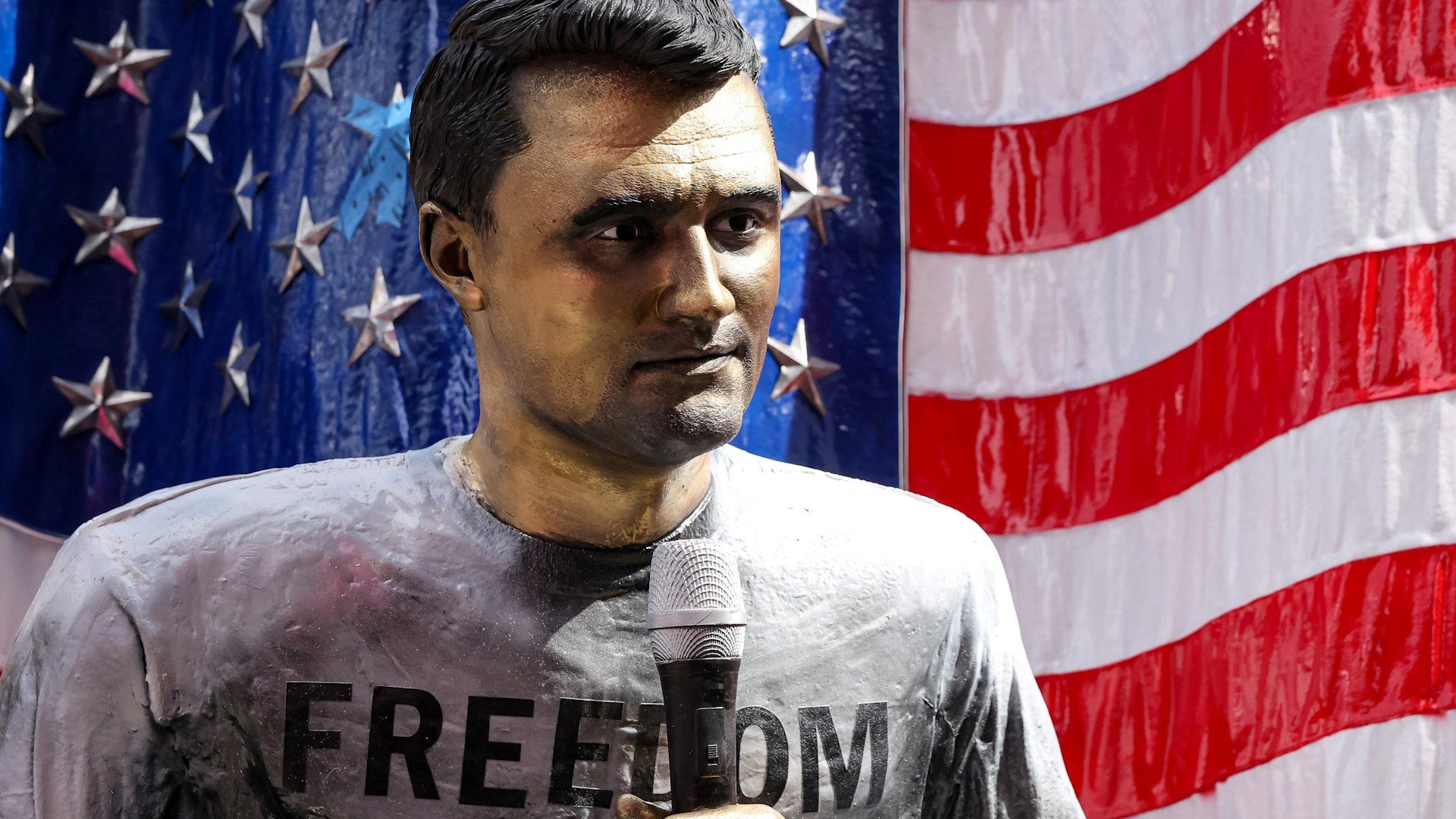 Times Square statue unveiling erupts into clashes between supporters and foes