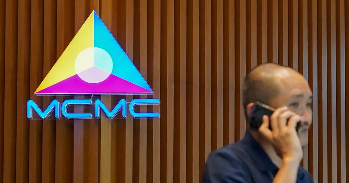 Dua undang-undang komunikasi Malaysia: Asas pengawalseliaan industri digital