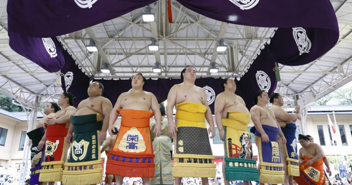 Sumo Jepun Ambil Langkah Demi Hadapi Gelombang Haba Musim Panas