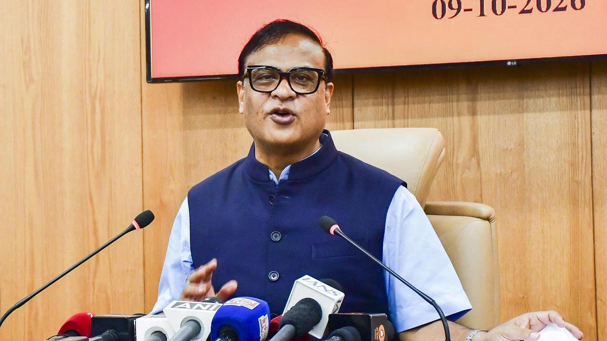 असम के मुख्यमंत्री ने प्रवासन नियंत्रण के लिए पांच साल में एक बार सर्वे की मांग की