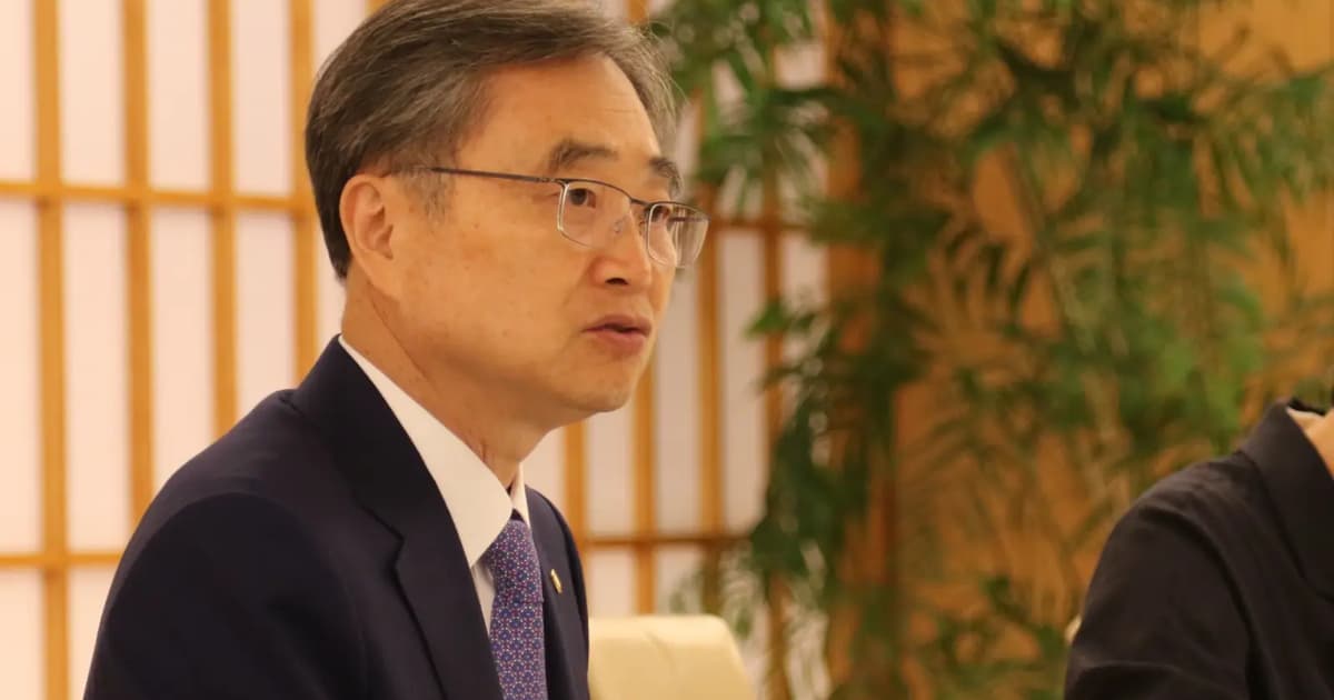 Trump administration pressuring Seoul on Iran, investment: South Korean FM
