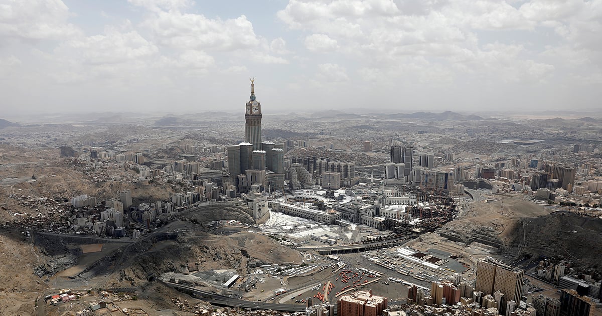 Arab League condemns reported Houthi missile attack near Mecca