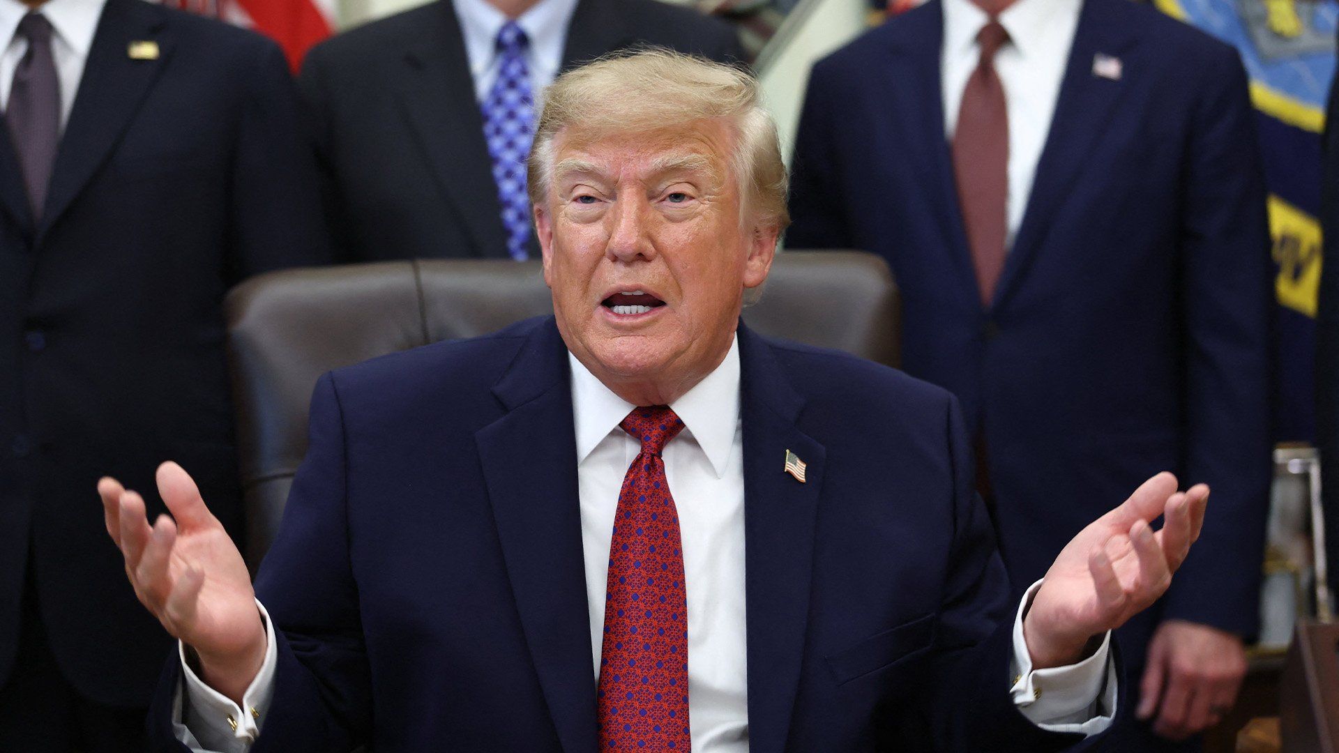 Trump credits Israeli passenger with assisting emergency landing of UAE flight